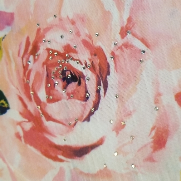 Concepts | Flowy Blossom Sweater - Picture 8 of 9